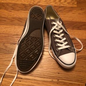 Charcoal converse ⭐️NEW IN BOX⭐️